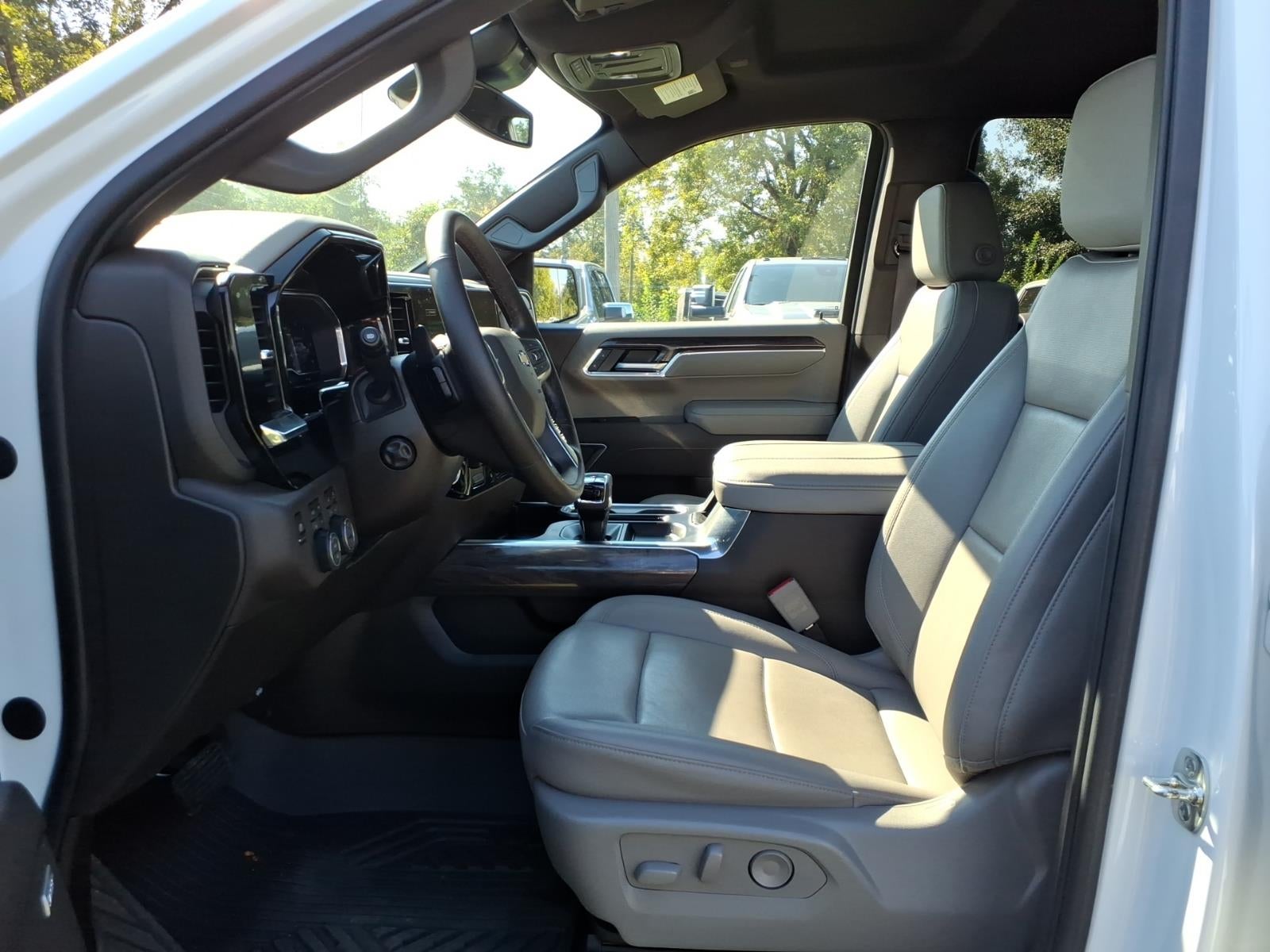 2025 Chevrolet Silverado 1500 LTZ