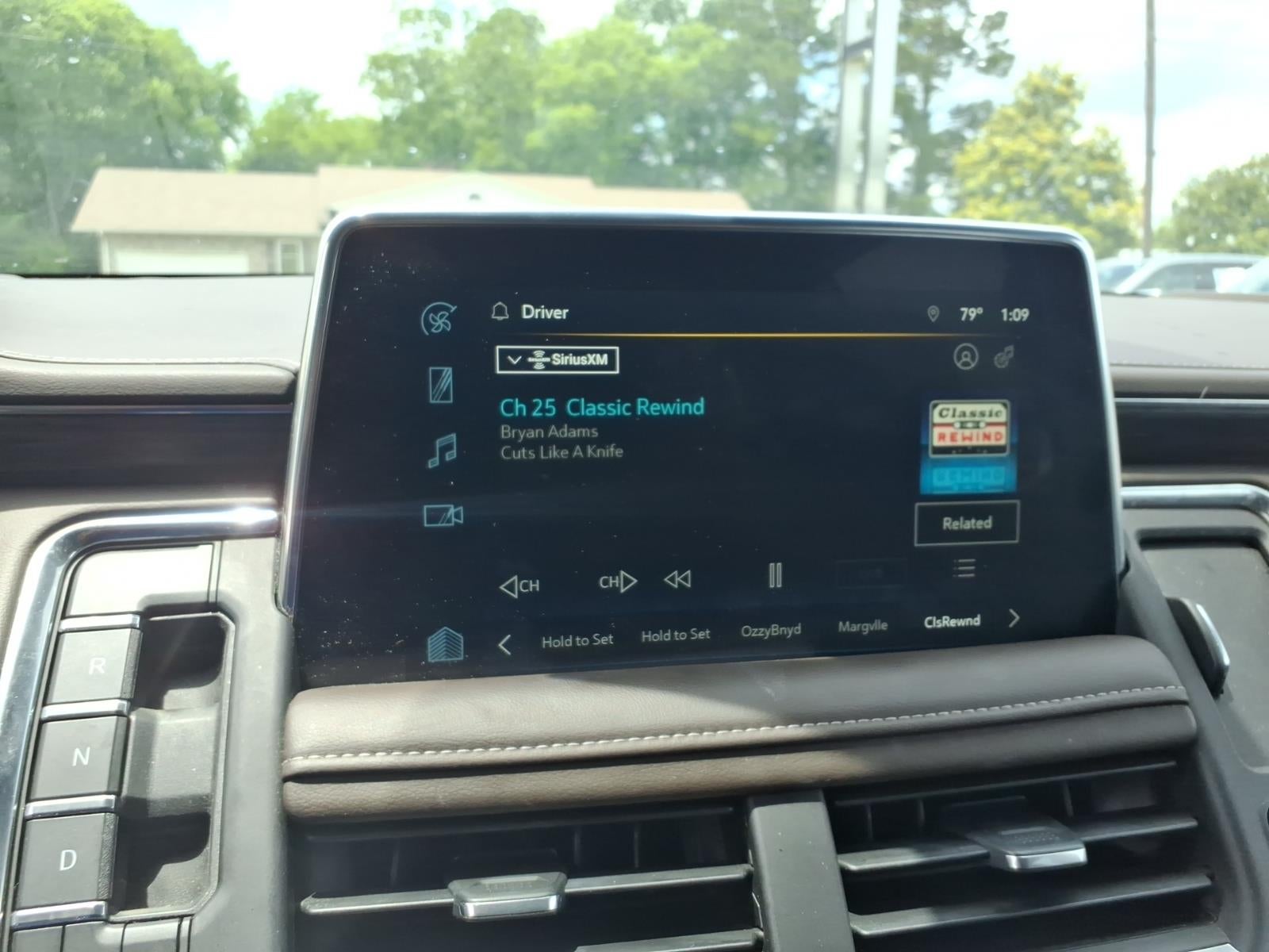 2022 Chevrolet Suburban LT