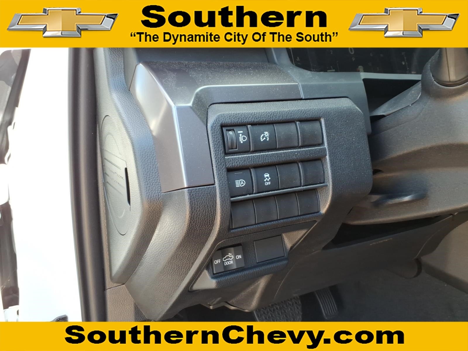 2026 Toyota Tacoma 4WD SR5