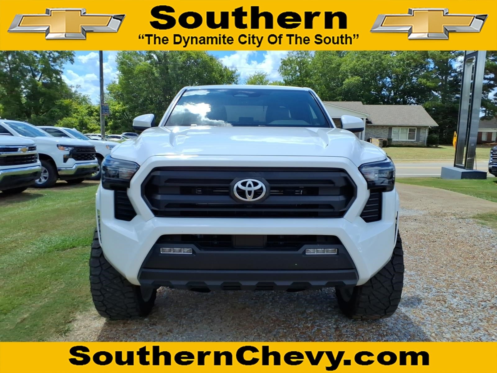2026 Toyota Tacoma 4WD SR5