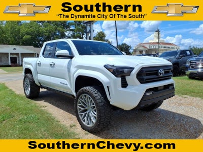 2026 Toyota Tacoma 4WD SR5
