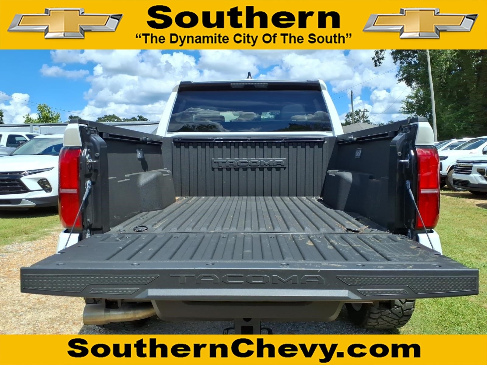 2026 Toyota Tacoma 4WD SR5